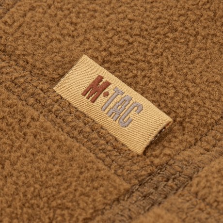 Lähikuva M-Tac Anatomisk Snood Justerbar Elite Fleece (320 g/m²) merkistä. Pehmeä, kestävä fleece kylmään säähän.
