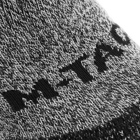M-Tac Coolmax 40% -sukat harmaana Coolmax®-teknologialla ulkoaktiviteetteihin, tarjoavat erinomaisen mukavuuden ja kestävyyden.