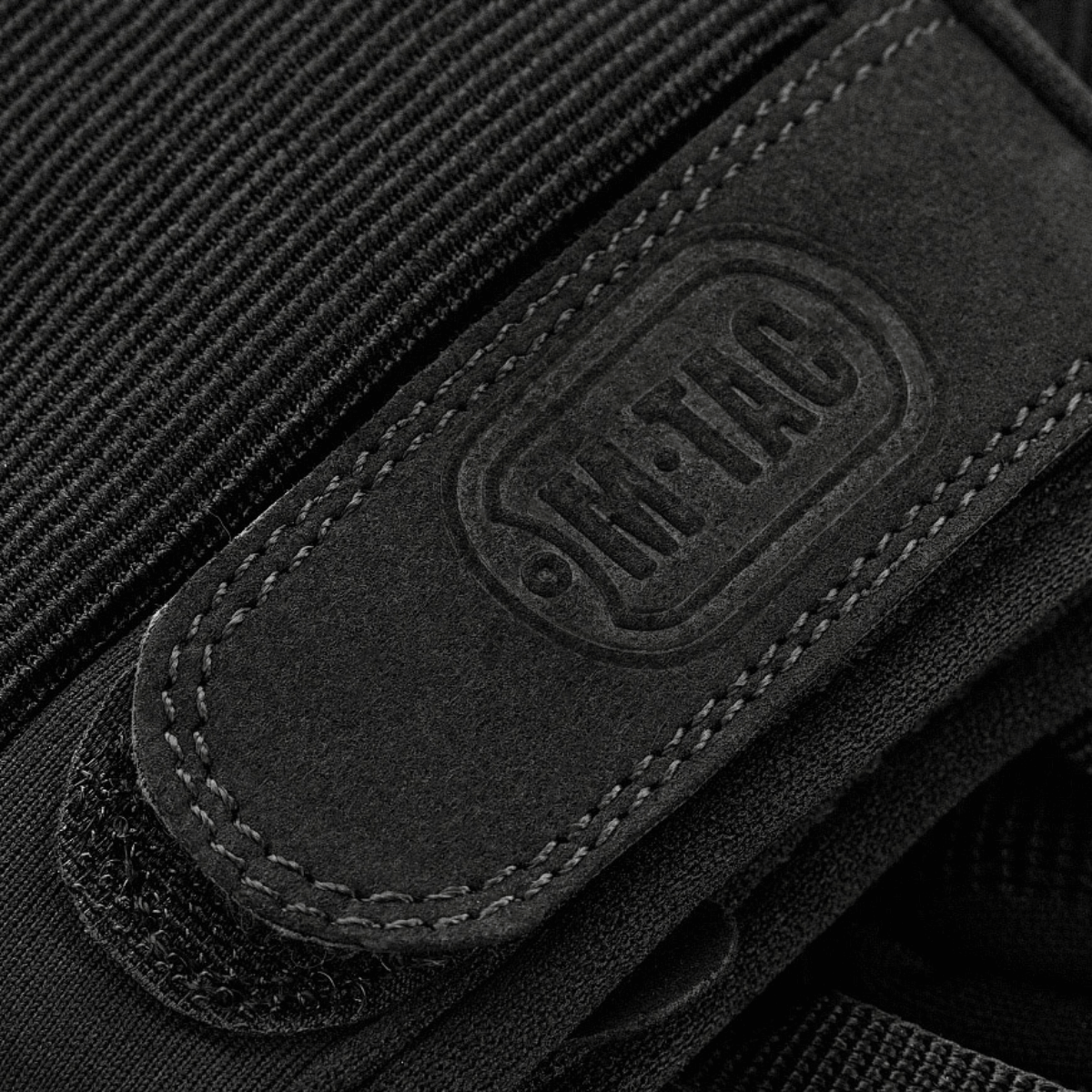 M-Tac sormiottomat hanskat Assault Tactical Mk.3 velcro-kiinnityksellä ja vahvistetulla kämmenellä synteettisistä materiaaleista.