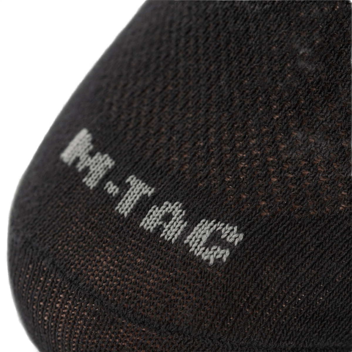 Musta M-Tac Let Sportsokker juoksuun ja ulkoiluun, ergonomisella muotoilulla ja hengittävällä materiaalilla.
