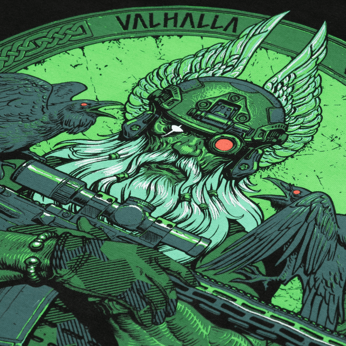 M-Tac T-Shirt Night Vision Odin modernissa taisteluvarustuksessa ja NVG-kypärässä, korpit Hugin ja Munin, 'Valhalla' teksti ylhäällä.