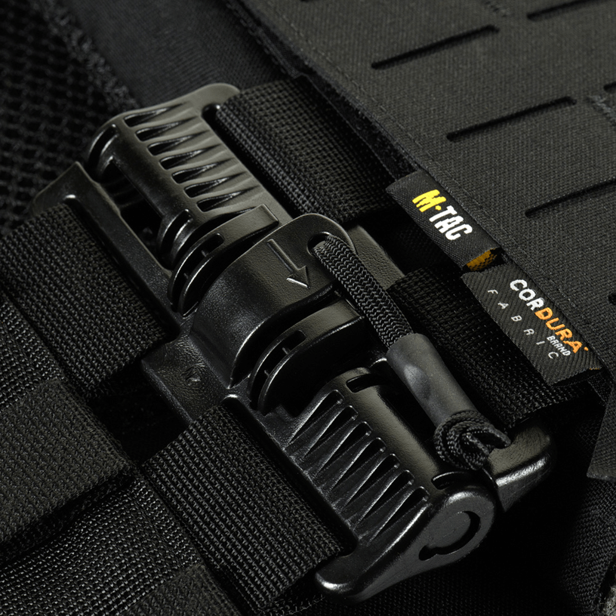 Yksityiskohta M-Tac Plate Carrier Cuirass FAST QRS XL Gen.II: Cordura 500D ja 2M ROC -pikasolki.