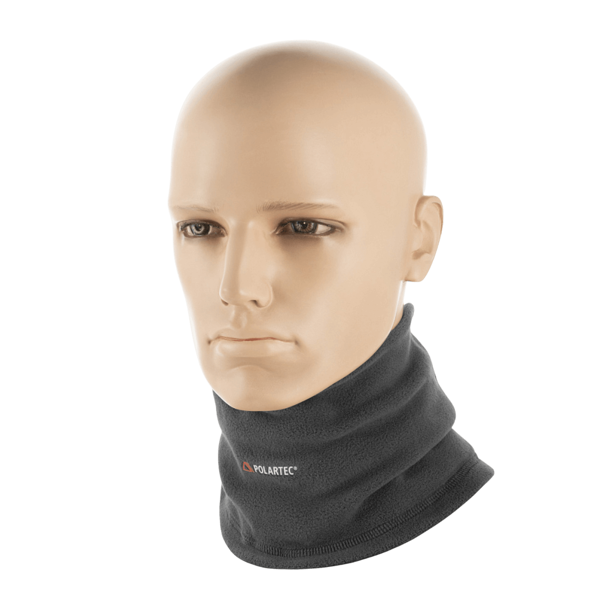 M-Tac Polartec Lang Tubehalstørklæde mannekiinilla, valmistettu Polartec Micro Series fleece -materiaalista, ihanteellinen tuulta ja kevyttä sadetta vastaan.
