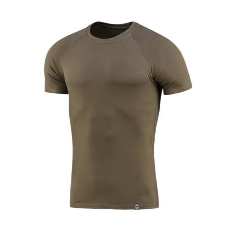 M-Tac Raglan T-paita 93/7 ruskea, 93 % puuvillaa ja 7 % elastaania, raglan-hihat.