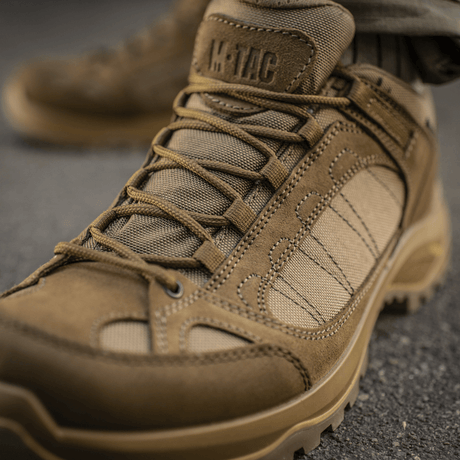 M-Tac Sneakers Tactical Demi-Season Pro Line ruskeana suede- ja Cordura-materiaaleista Vibram-pohjalla, pito ja kestävyys eri olosuhteissa.