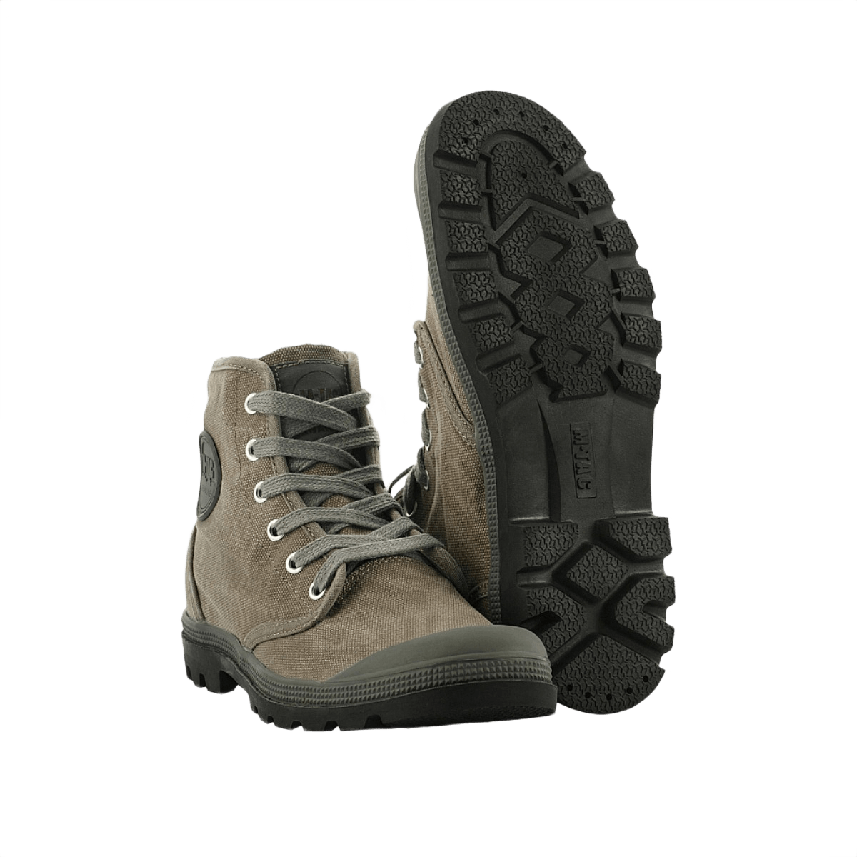 M-Tac Sneakers ulkoiluun, metalliset nauharenkaat, polyesterin nauhat ja vulkanisoitu kumipohja hyvään pitoon.