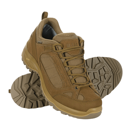 M-Tac Sneakers Tactical Demi-Season Pro Line ruskeana, suede ja Cordura, joustava Vibram-pohja mukavuutta ja kestävyyttä ajatellen.