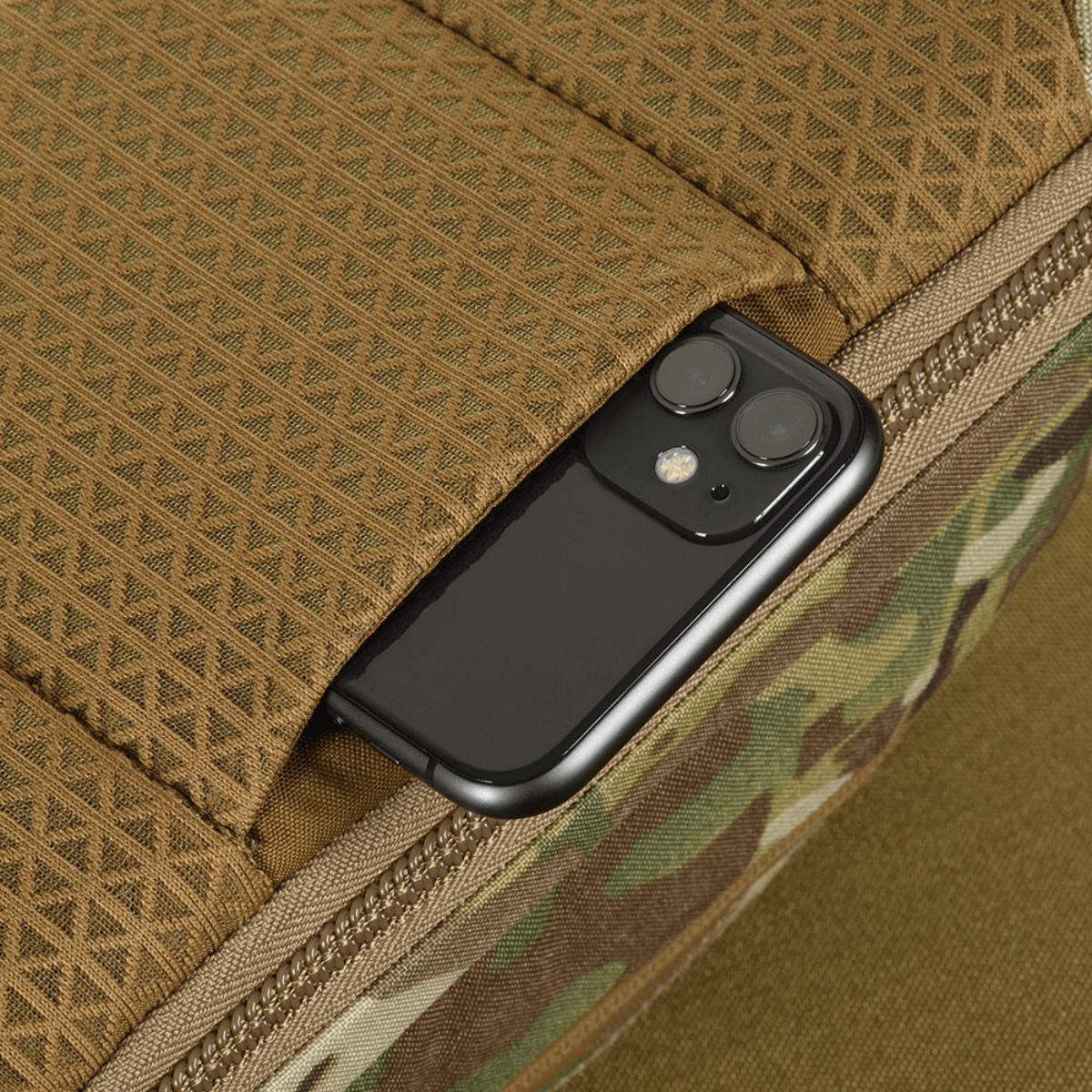 M-Tac Sphaera Hardsling Bag Large Elite Velcro-kiinnityksellä Cordura-kankaasta, älypuhelin taskussa. Kestävä ja toiminnallinen laukku