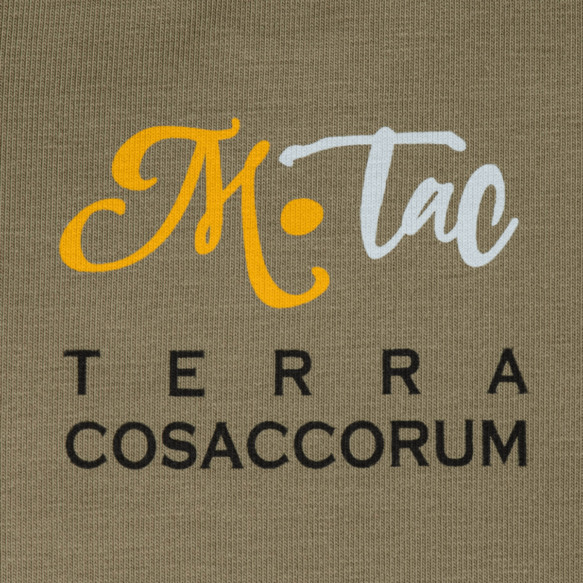 M-Tac T-Shirt Motanka teksti 'Terra Cosaccorum' paidan takana, kosakkaiden perinnöstä inspiroitunut.