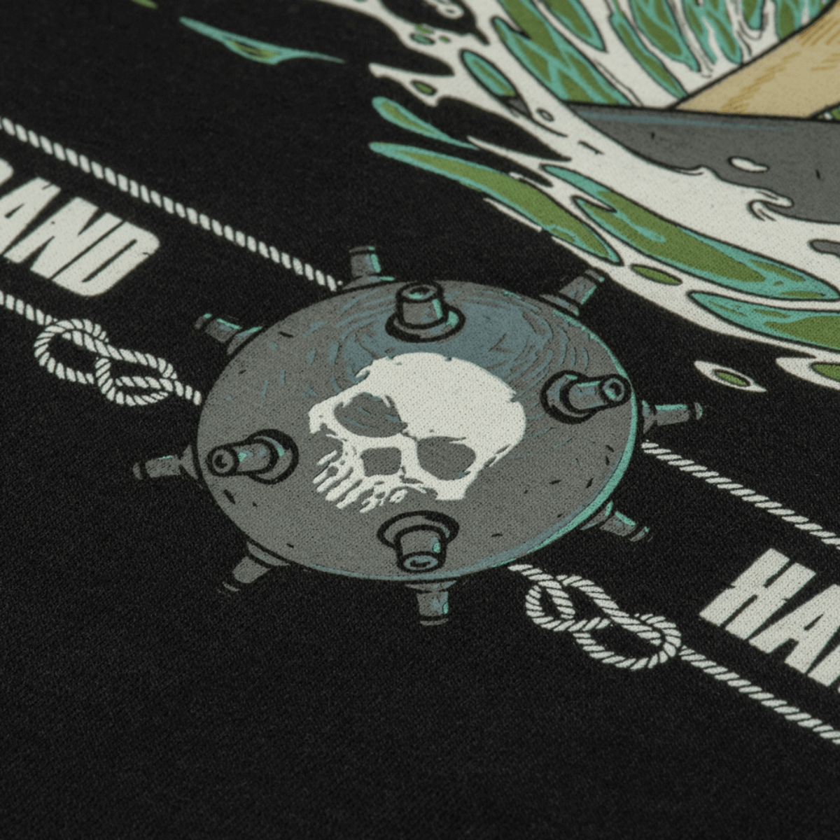 M-Tac T-Shirt Surf Club pääkallokuvio merimiinan ja aaltojen kanssa, innoittajana surffikohtaukset ja erikoisoperaatiot.