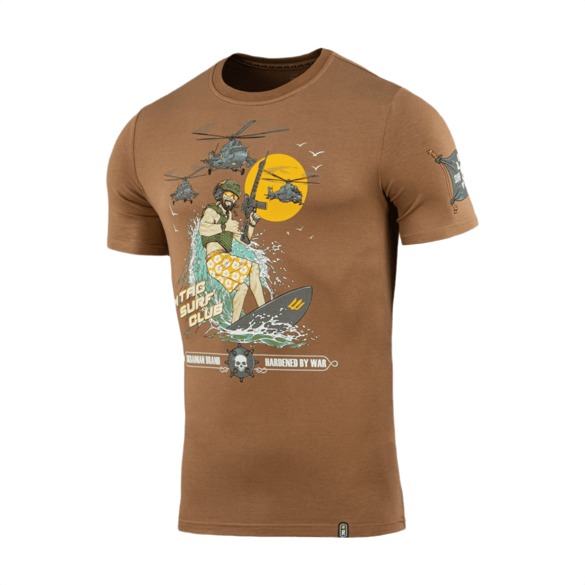 M-Tac T-Shirt Surf Club ikoninen painatus: erikoisjoukkojen sotilas surffilaudalla, helikopterit taustalla; ruskea väri.