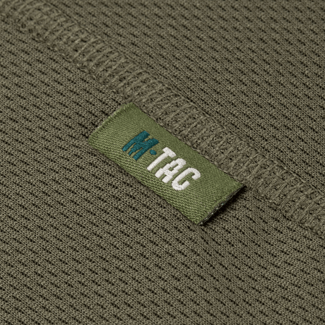 M-Tac Tactical Sweat-Wicking T-Shirt Summer etiketti, 100% polyesteri, oliivinvihreä, litteät saumat, hikiä siirtävä ja nopeasti kuivuva.