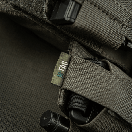 Lähikuva M‑Tac Tourniquet Pouch Elastic Gen.5:stä Cordura 500D:ssä elastisella nauhalla ja velcro-lukolla, sopii CAT tourniquetille