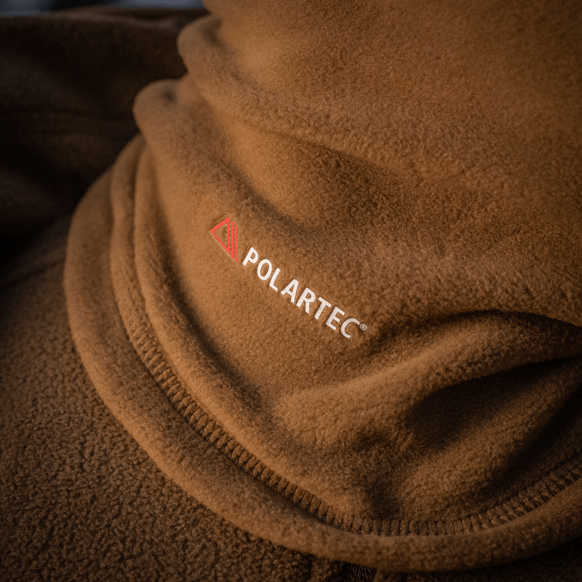 M-Tac Tube Scarf Polartec lämpimällä Polartec Micro Series fleece -materiaalilla, sopii ulkoiluun ja suojaa sääolosuhteilta.