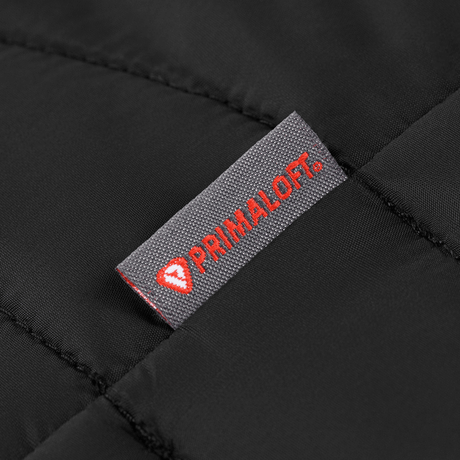 Primaloft-eristys M-Tac Vytyaz Primaloft -liivissä lämmöä ja mukavuutta varten.
