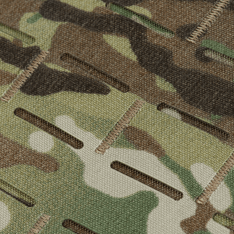 Yksityiskohta M-Tac Plate Carrier Cuirass Elite Gen.II:stä, Cordura 500D -materiaalia maastoväreissä.