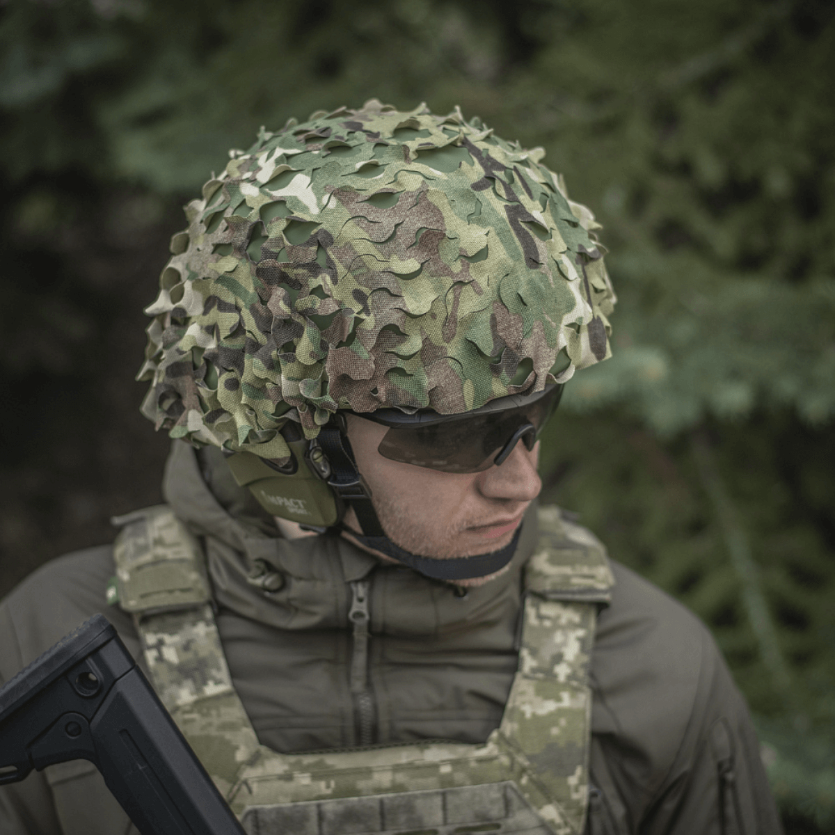 M‑Tac Vilha Hjelmcover Elite Multicam-camossa FAST-kypärille, Cordura 500D-materiaali ja Laser Cut-toiminnallisuus.