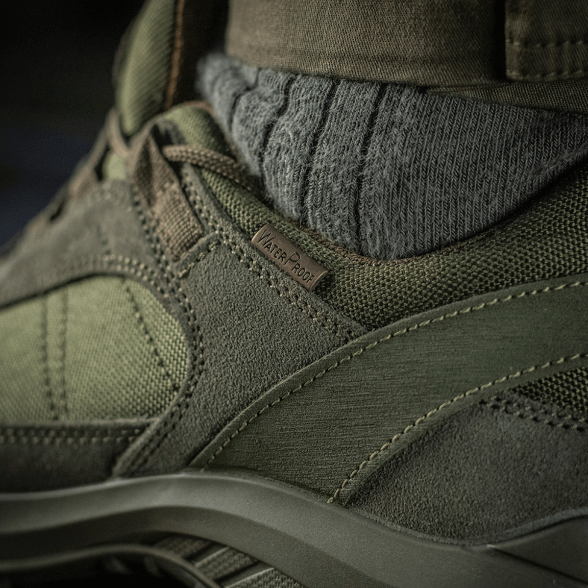 Tactical Sneakers Demi-Season – kevyt ja mukava, modernit trekking- ja ulkoilukengät mokkaa ja Corduraa, kulutusta kestävä pohja ja kumavahvistuksia.
