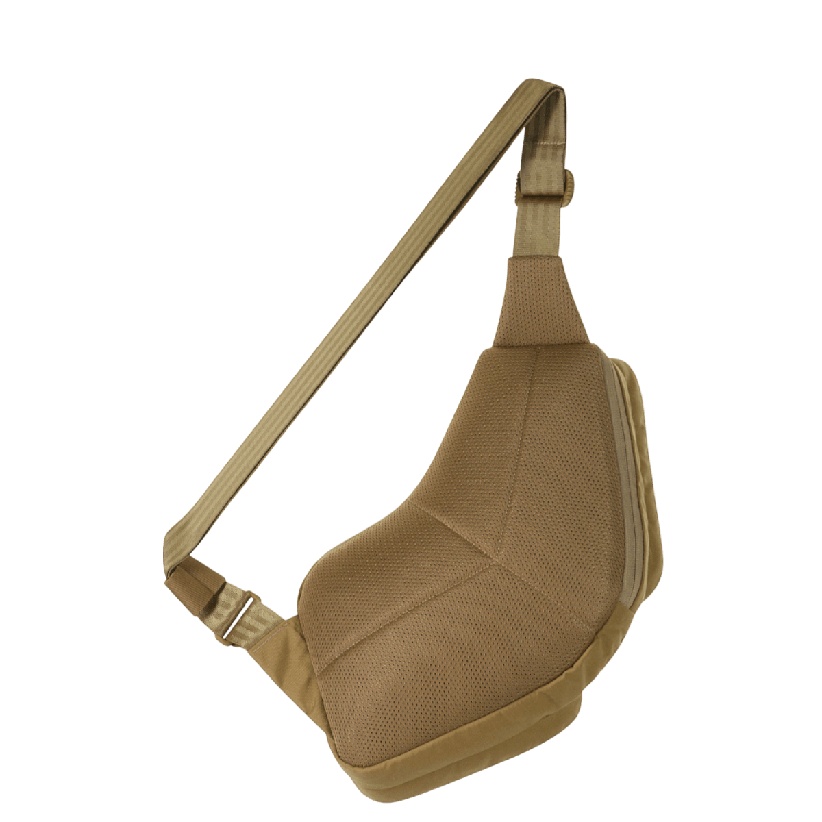 M-Tac Bat Wing Taske Elite Hex ruskeana, Cordura-materiaalia ja YKK-vetoketjuja; sivunäkymä.