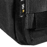 Lähikuva M-Tac Medical Pouch Rip Offista vahvalla vetoketjulla ja MOLLE Velcro -paneelilla ensiapupakkauksen säilytykseen.
