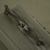 Lähikuva M-Tac Utility Pouch Elite Smallista vahvalla vetoketjulla ja Cordura 500D -materiaalilla.