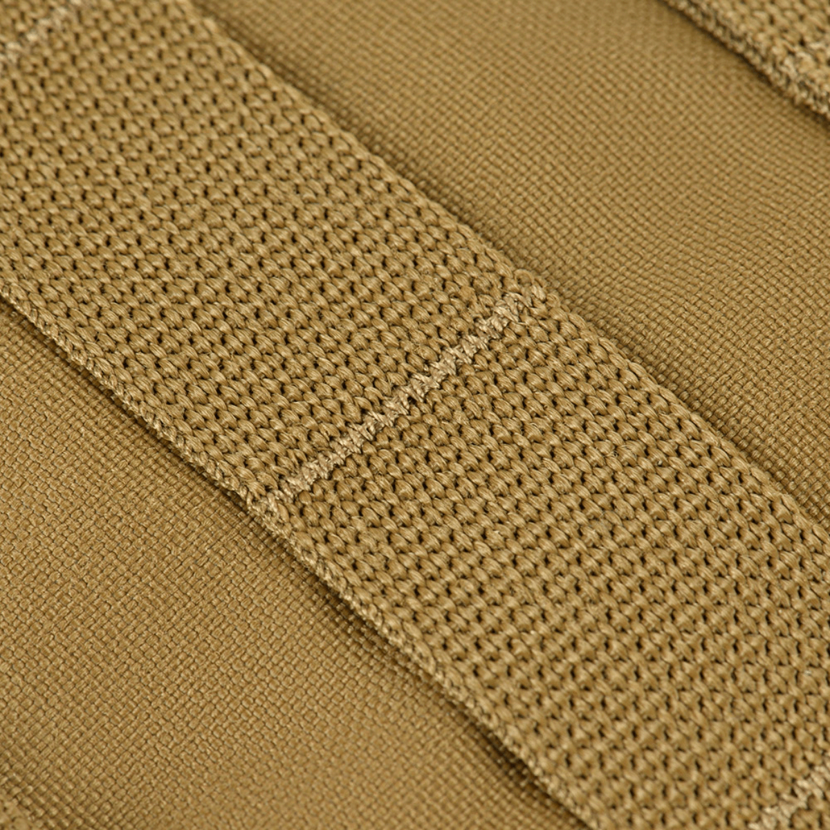 MOLLE-webbing M-Tac War Belt ARMORissa, valmistettu Cordura 500D:stä taktiseen käyttöön ja varusteiden kiinnitykseen.