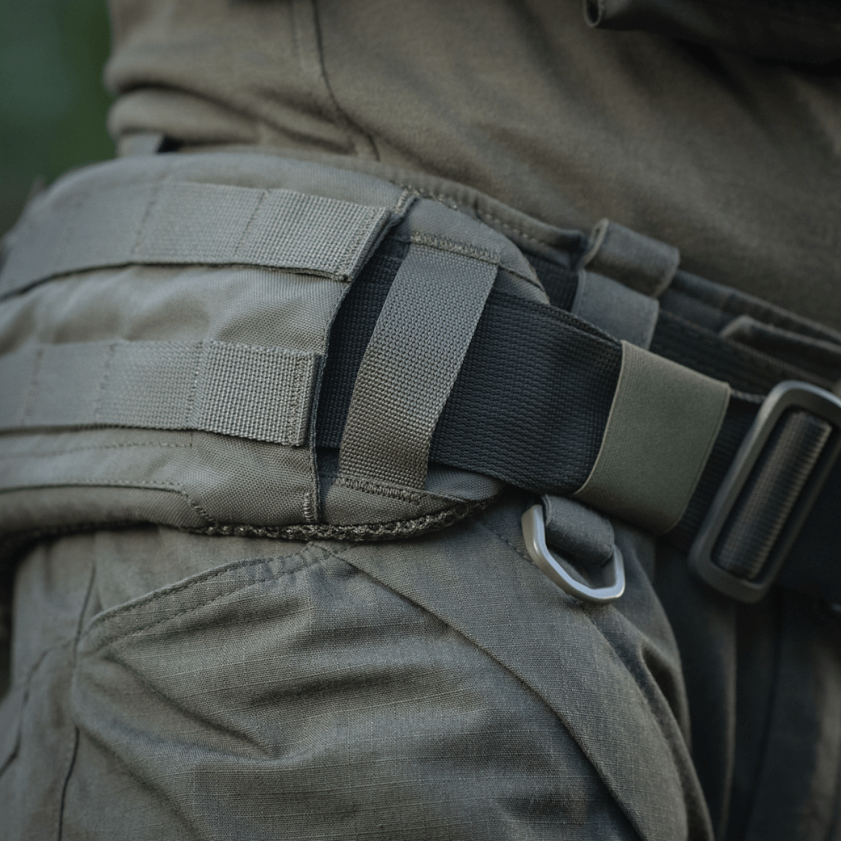 M-Tac War Belt ARMOR, taktinen vyö MIL-SPEC MOLLE-webbingillä ja Cordura 500D:llä, sopii taisteluvarustuksen kiinnittämiseen.