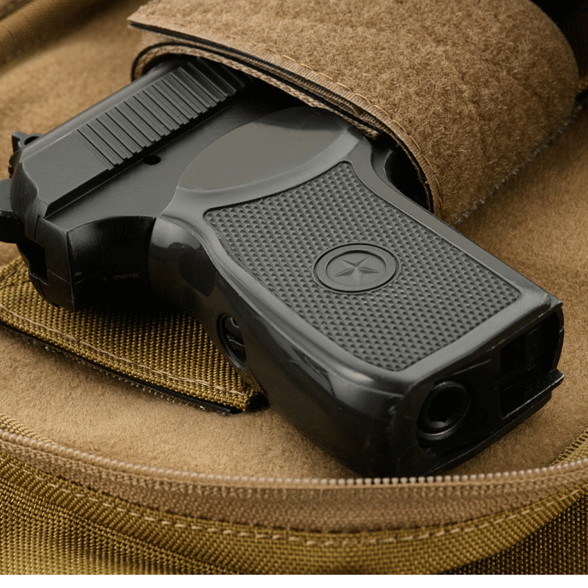 M-Tac Carry Sling Taske Elite Gen.IV med Velcro, khaki-värinen nylon, universaali pistooliholsteri, galleria, sijainti 1.