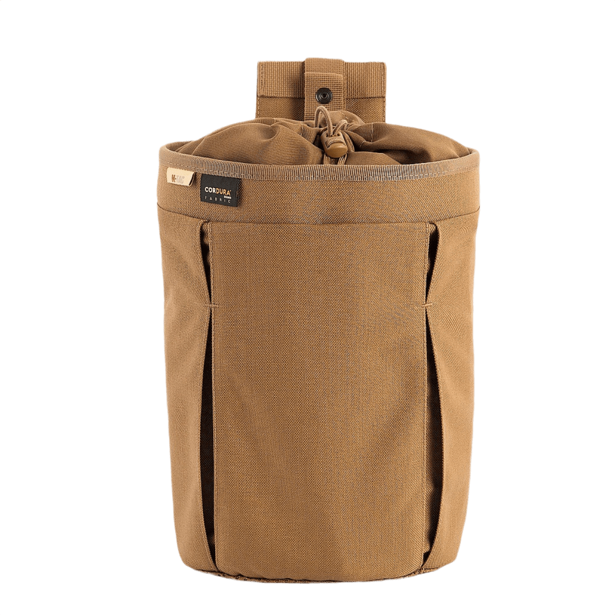 M-Tac Mag Drop Pouch Elite käytössä, suunniteltu sokeaan lippaiden vaihtoon MOLLE-kiinnikkeillä ja pikavapautusjärjestelmällä.