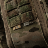 Maastokuvio lähikuva M-Tac Medical Pouch Elite Rip Off -taktisesta ensiapupussista MultiCam-materiaalilla.