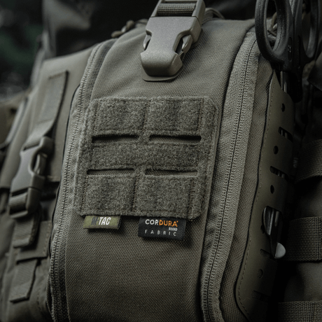 M-Tac Medical Pouch Elite Rip Off taktinen ensiapupussi joustavilla hihnoilla kriittisiin tilanteisiin