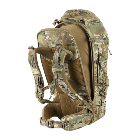 M-Tac Rygsæk Large Gen.III Elite camouflagedesignilla, valmistettu kestävästä Cordura-materiaalista, ihanteellinen taktiseen käyttöön ja kuljetukseen.
