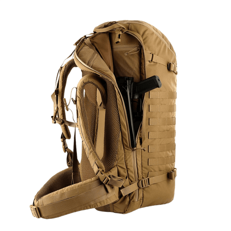 M-Tac Rygsæk Gen.II Elite Large, aseosio, ergonominen muotoilu ja Cordura 330D -materiaali, näytetty avoinna käyttöä varten.