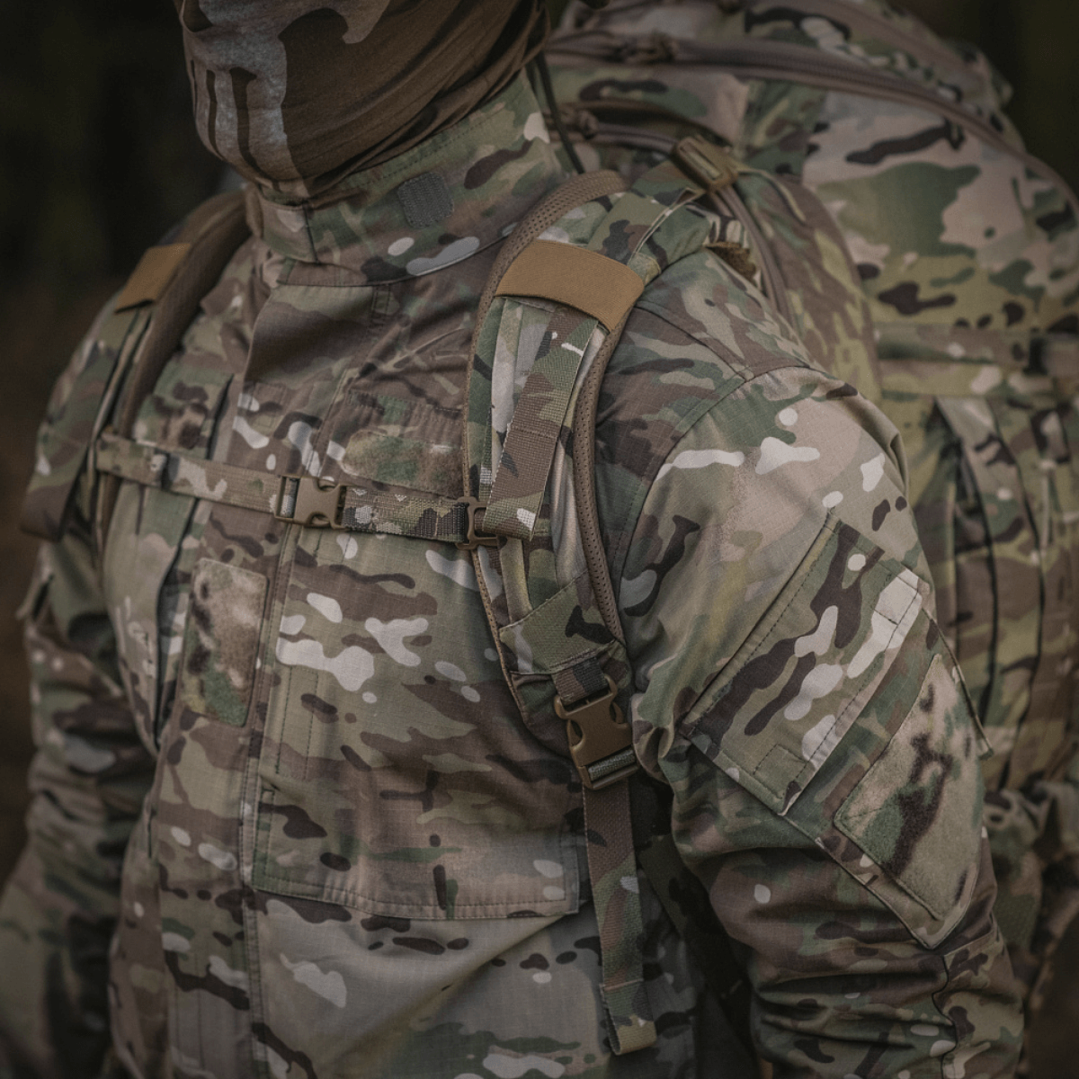 M-Tac Large Gen.IV Elite maastokuvioitu reppu taktiseen käyttöön ja kestävyyteen.
