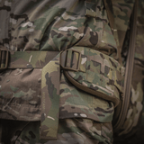M-Tac Large Gen.IV Elite maastokuvio, lähikuva kestävistä hihnoista ja soljista, Cordura-materiaalia.