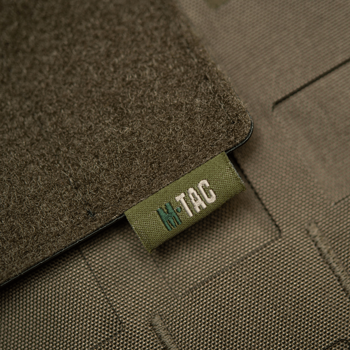 M-Tac paneeli patcheille MOLLE 80x85 plastbaseilla ja hook & loop overflade patcheille ja ID:lle