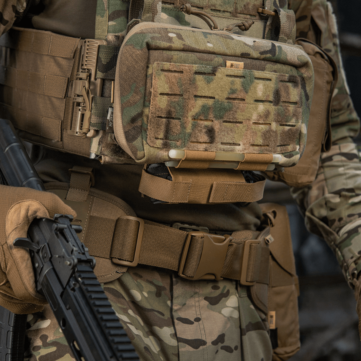 M-Tac Tourniquet Pouch Elastisk VELCRO Gen.II kiinnitetty taktiseen varustukseen sotilaskokoonpanossa