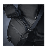 M-Tac Satellite Magnettaske Gen. II Elite Hex, musta Cordura Hex, NIJ-sertifiointi ja vetoketjun yksityiskohdat, galleria-asento 1.