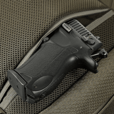 M-Tac Magnet XL Taske Elite Hex universaalihölsterillä ja FidLock-järjestelmällä.