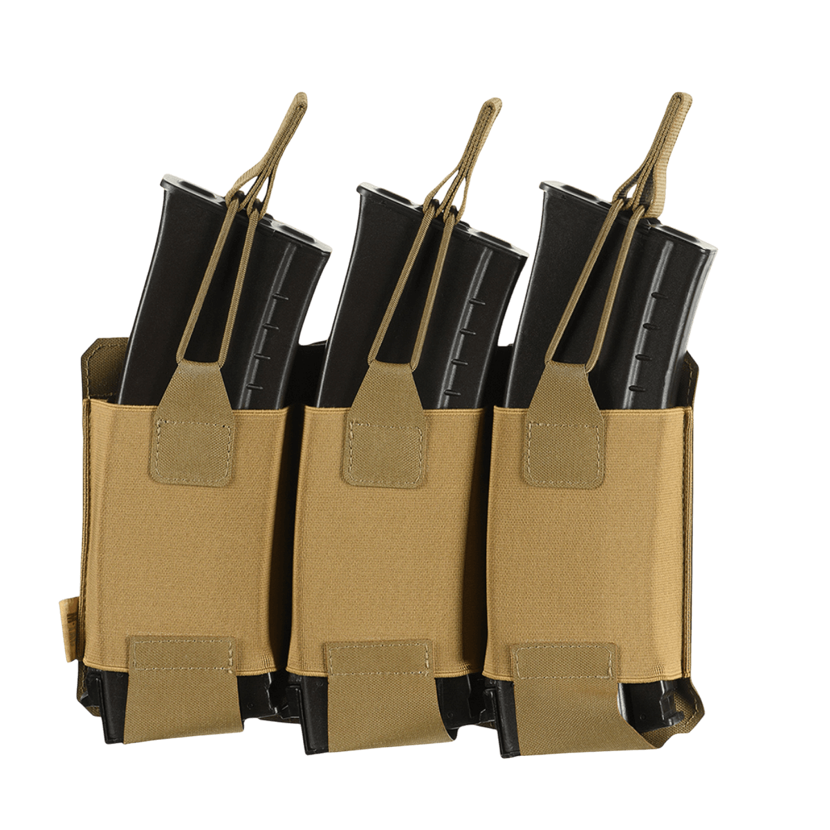 M-Tac Elastinen Triple Magazine Pouch Elite beigessä, tilaa kolmelle lippaalle, suunniteltu turvalliseen säilytykseen ja nopeaan pääsyyn kentällä.