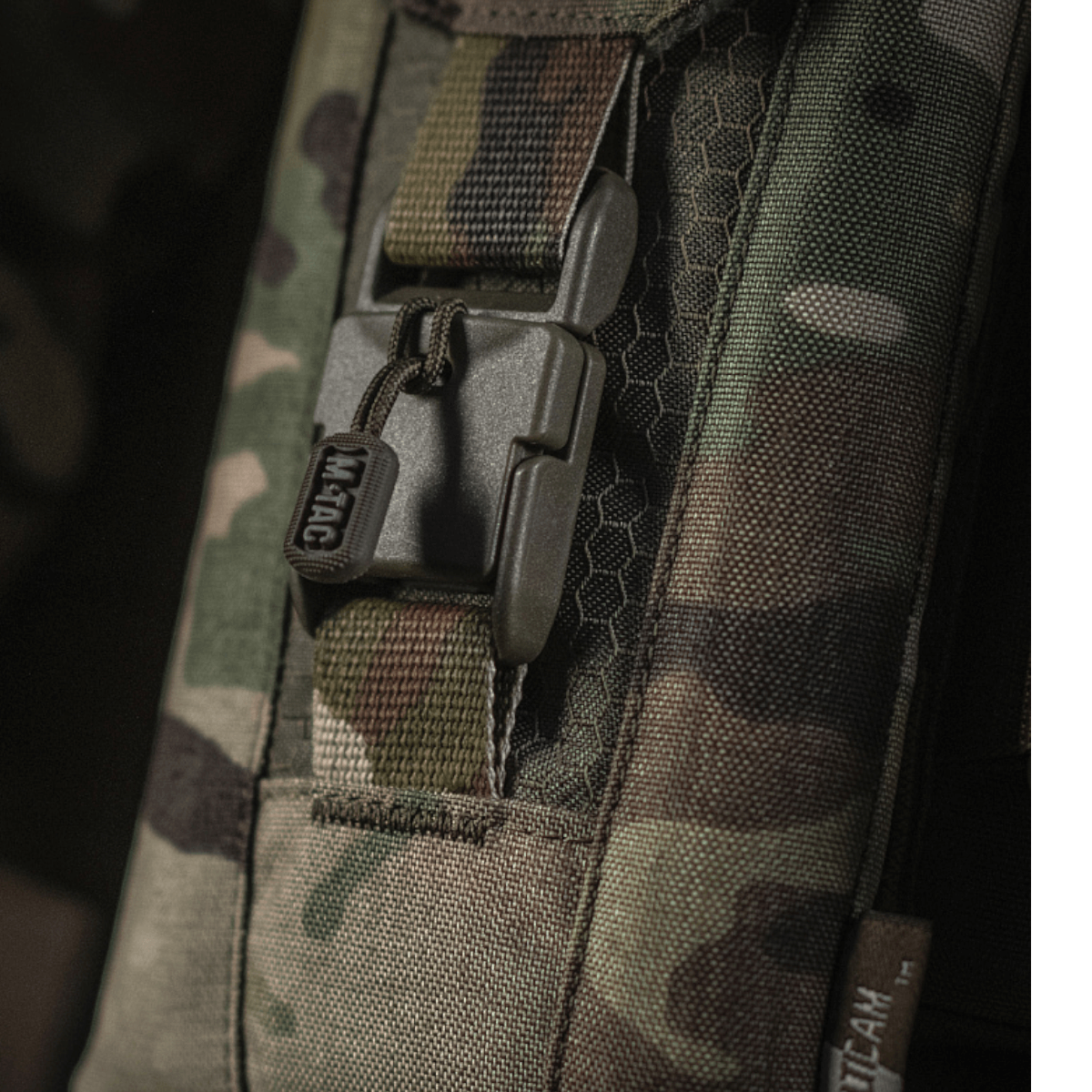 M-Tac Smartphone Lomme Elite Large Hex CORDURA HEX -materiaalista WJ-magneettisoljella, maastokuvio.