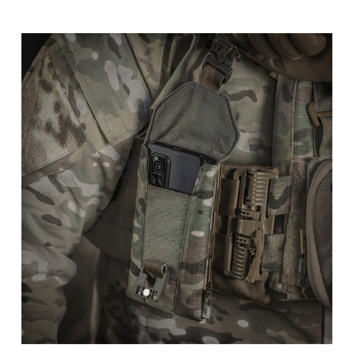 M-Tac Smartphone Lomme Elite Large Hex maastokuvioisena, älykäs WJ-magneettisolki turvalliseen säilytykseen.