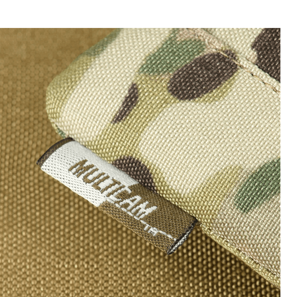 Lähikuva M-Tac Smartphone Lomme Elite Large Hex CORDURA HEX -materiaalista maastokuviossa.