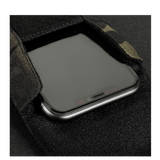M-Tac Smartphone Lomme Elite Large Hex mustana CORDURA-materiaalista magneettisoljella, suunniteltu puhelimille jopa 6,5 tuumaa.