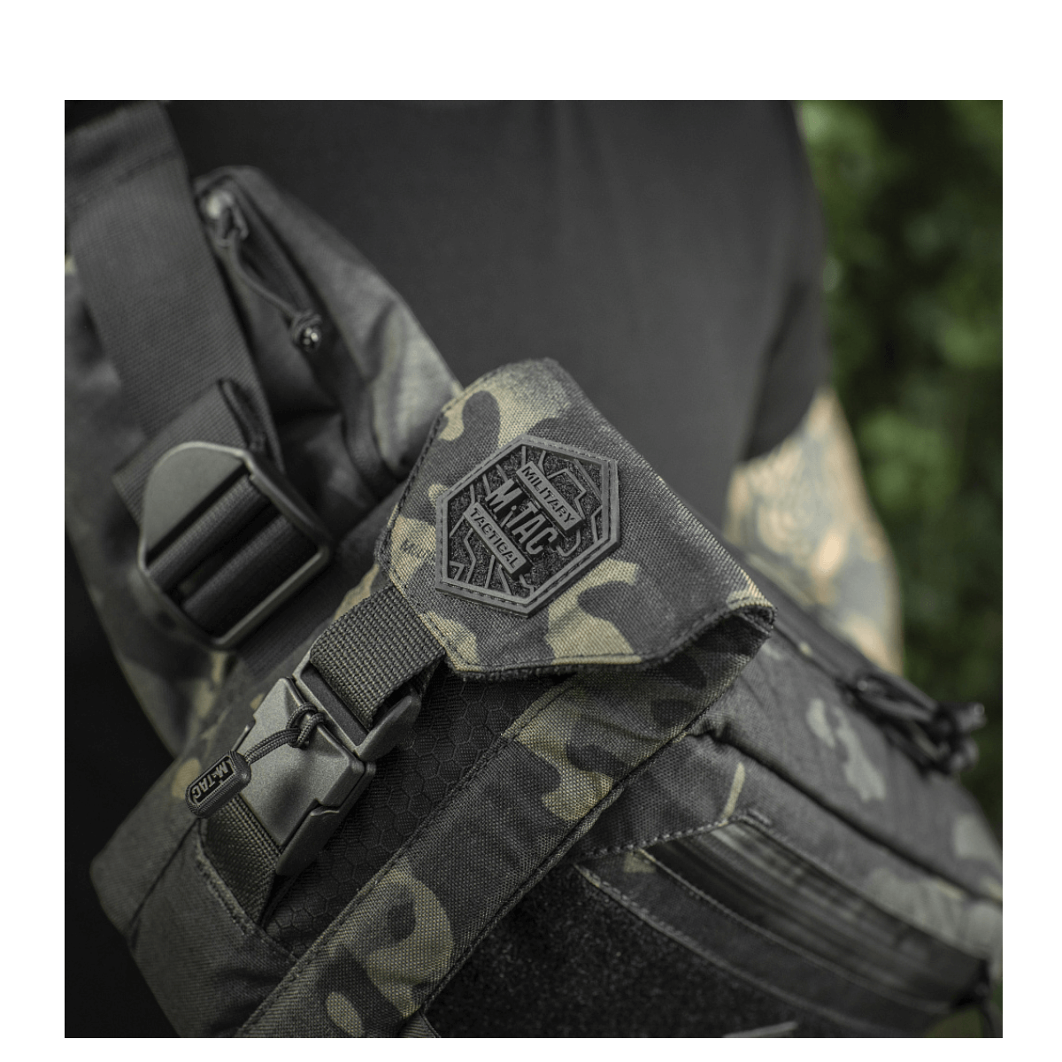 M-Tac Smartphone Lomme Elite Large Hex kestävästä Cordura-materiaalista WJ-magneettisoljella, sopii älypuhelimille jopa 6,5 tuumaa.