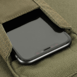 M‑Tac Smartphone Pouch Elite Large Hex kulutusta kestävästä Hex-Cordura-materiaalista, suojaa älypuhelimia jopa 6,5 tuumaa.