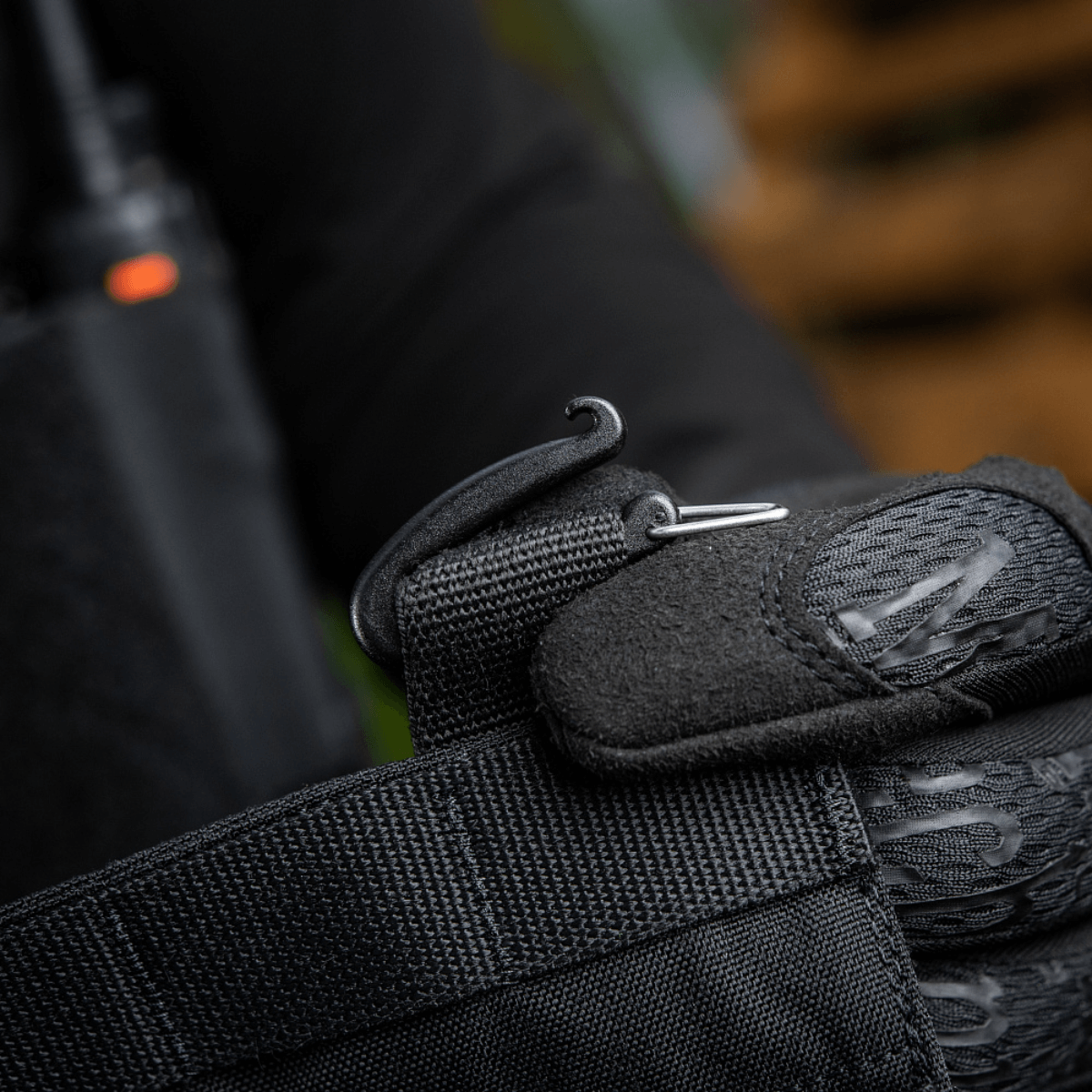 M‑Tac Front Panel Cuirass QRS Woojin-koukulla ja MOLLE-järjestelmällä paksussa Cordura-materiaalissa.