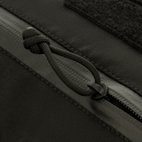 Lähikuva M-Tac taktinen käsilämmitin Elite, kestävä Cordura 500D -kangas ja vetoketjun yksityiskohta.