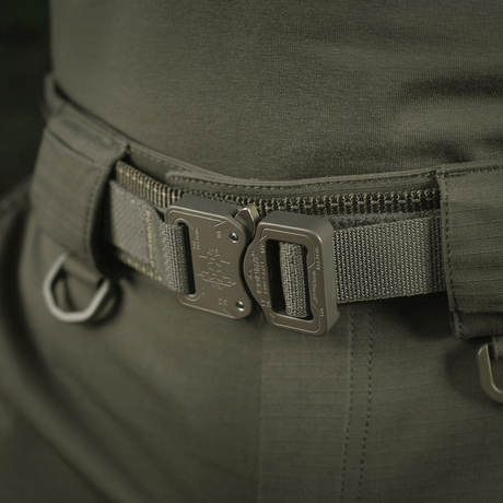 M-Tac taktinen vyö Cobra-lukolla kulutusta kestävästä nylon-webbingistä, sopii sotilaskäyttöön, varustettu Austrialpin Cobra 25 mm -lukolla.