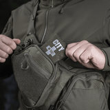 M-Tac City Med Pouch Hex, kulutusta kestävä kuusikulmio-kuvioitu ripstop-kangas, kompakti kannettava ensiapupakkaus, galleria-asento 1.